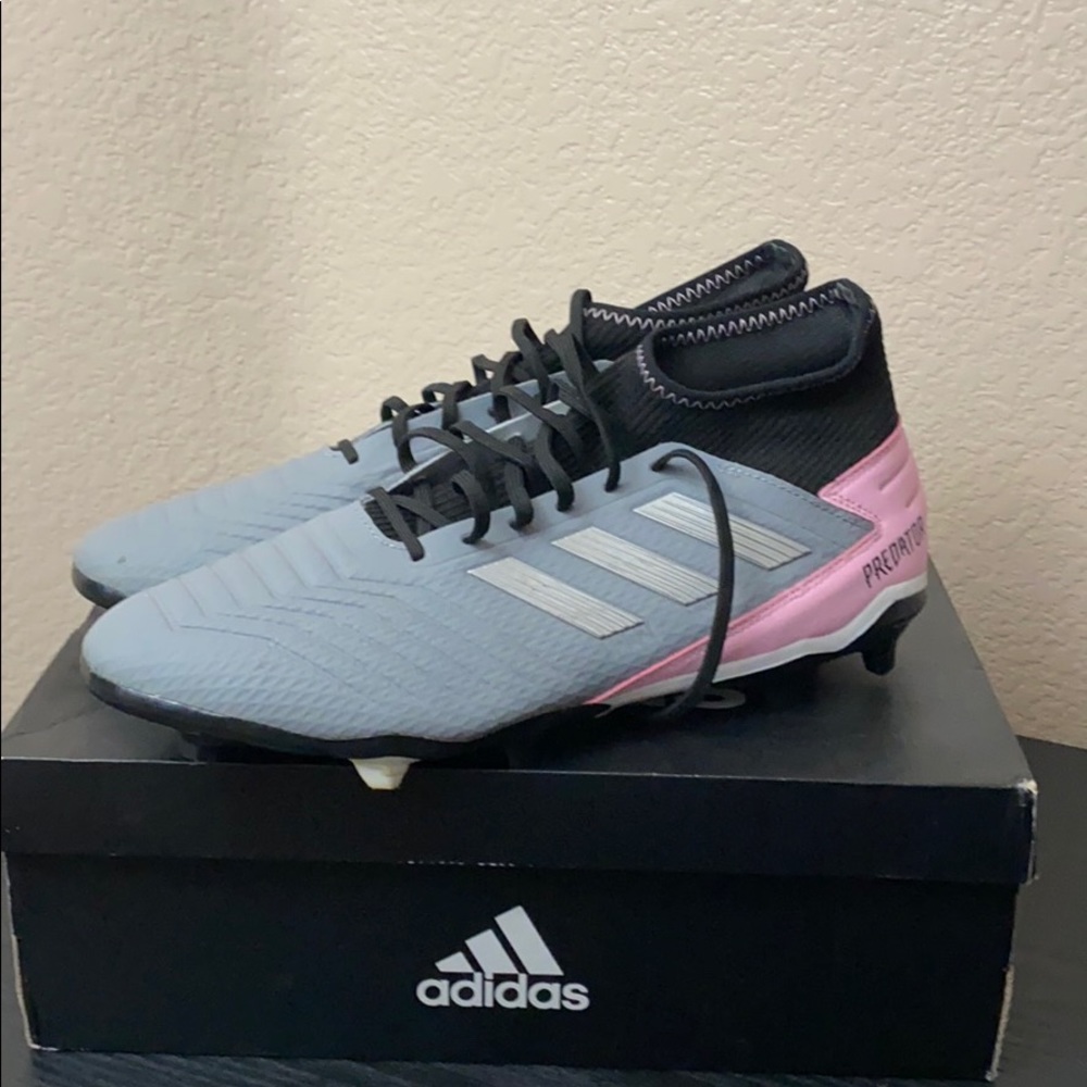 Adidas Predator Women’s Soccer Cleats 12.5